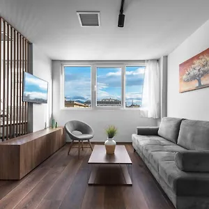 ultima-suites-nilie-hospitality-mgmt-thessaloniki.hotels-of-thessaloniki.com/