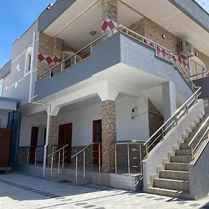 davides-guesthouse.albaniahotels.org/